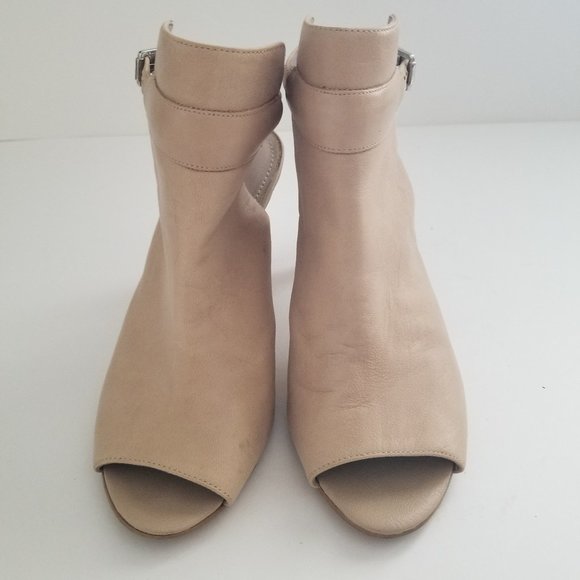 Stacked heel nude bootie - Picture 1 of 3